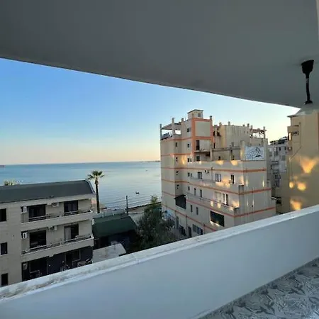 6-person Between And Durrës