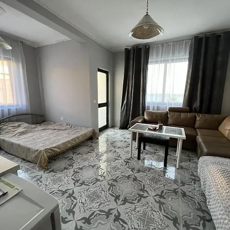 6-person Between And Apartament